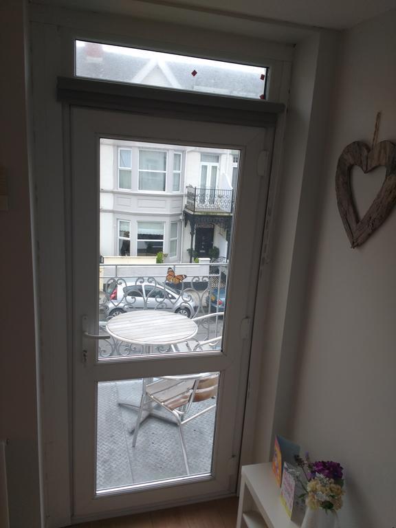 Esplanade Seaside View Apartment ポースコール エクステリア 写真